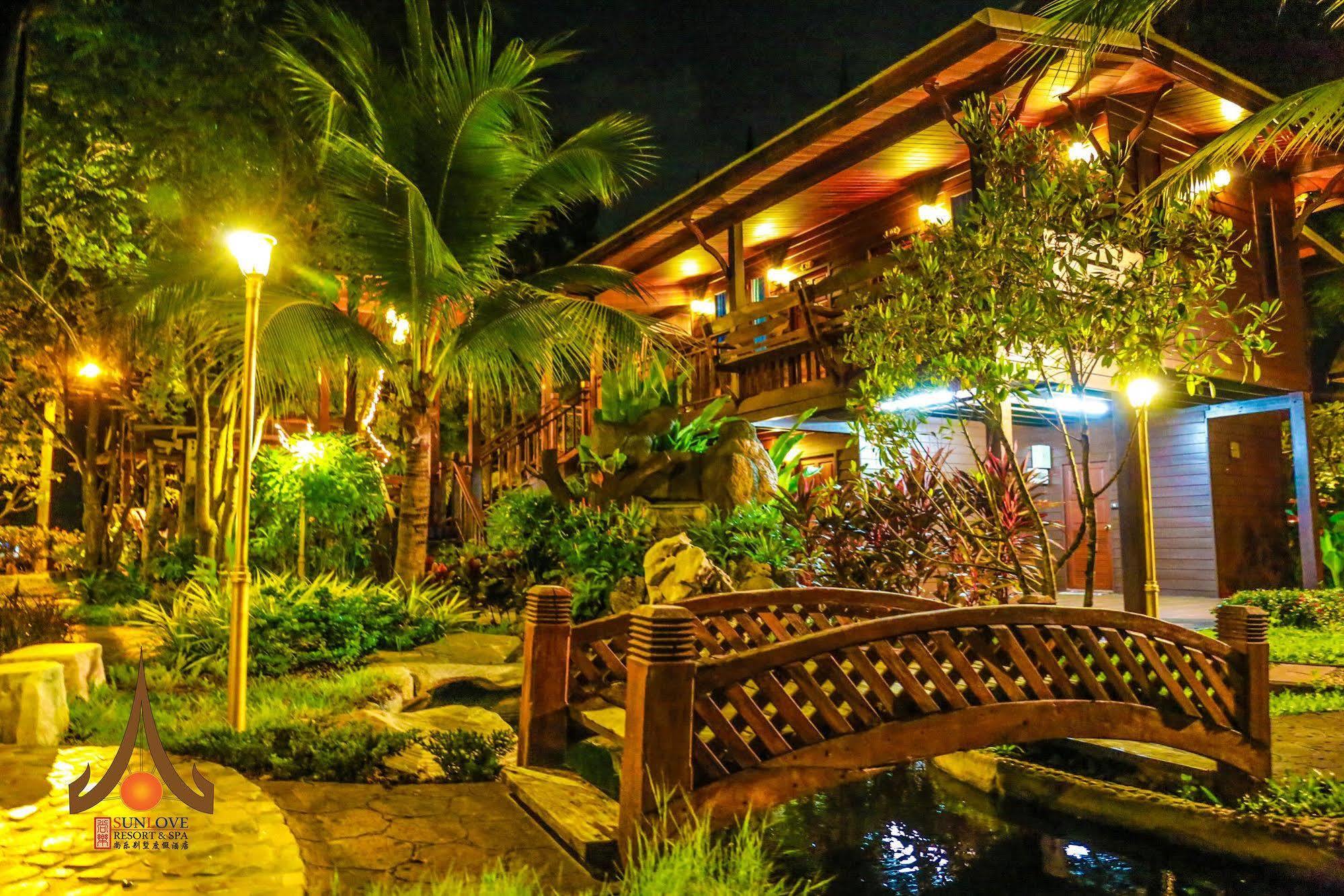 Sunlove Resort And Spa - Grand View Nakhon Pathom Exterior photo