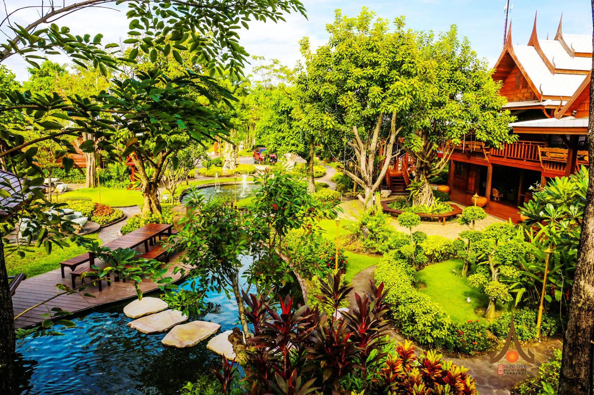 Sunlove Resort And Spa - Grand View Nakhon Pathom Exterior photo